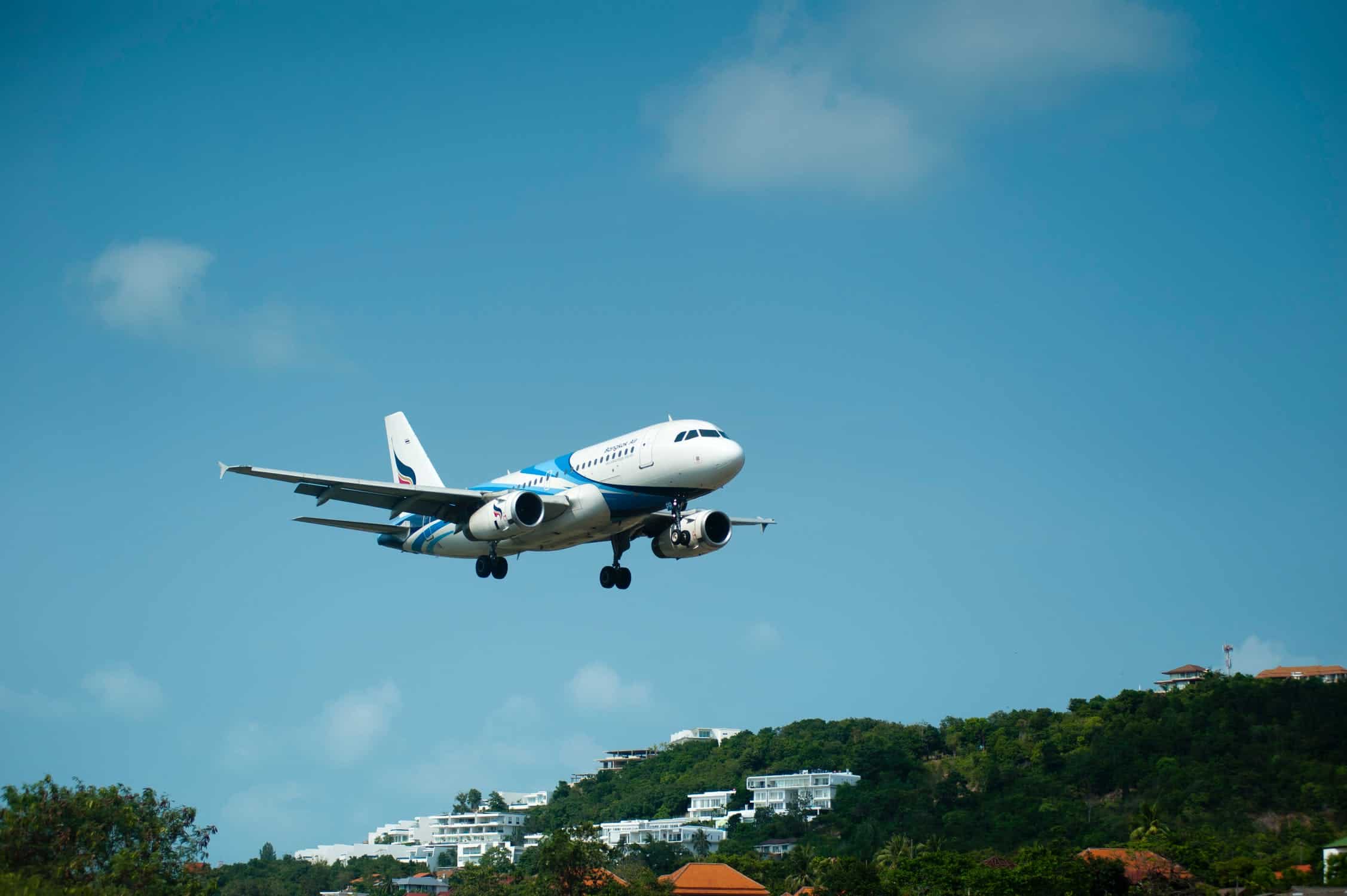 Plane landing for airline support