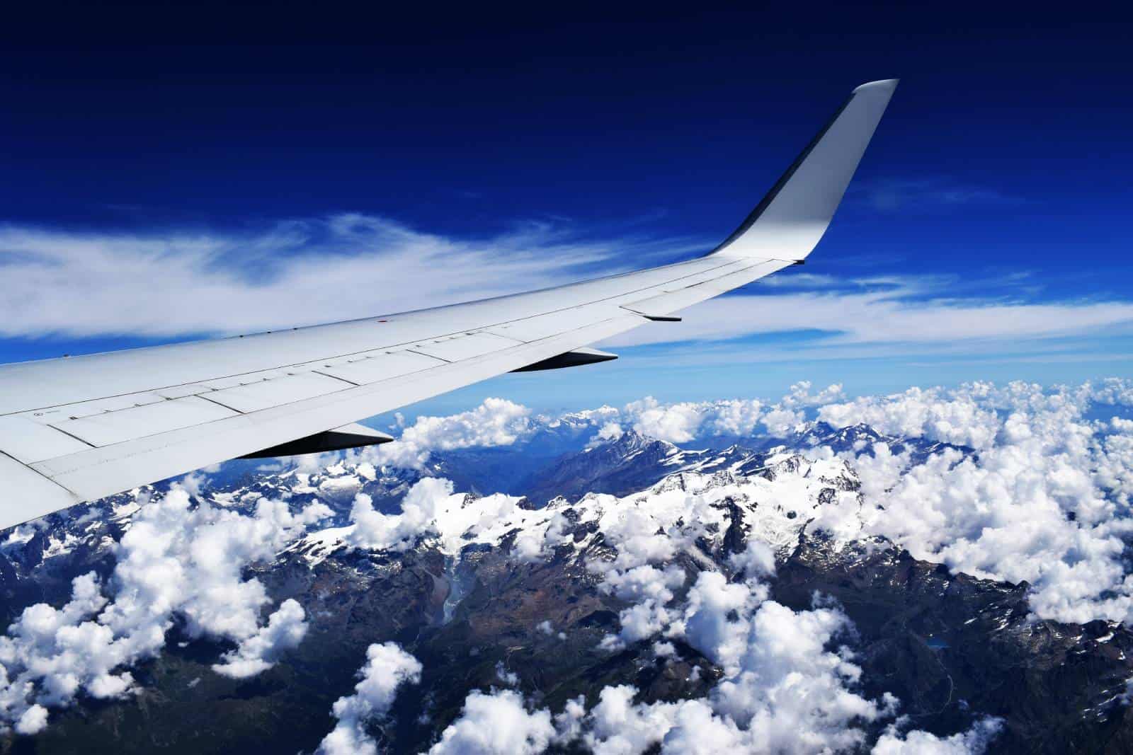 A guide to chartering emergency flights and emergency air travel